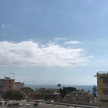 Casa Valentino 4 P.l. Very Close To The Beaches 圣雷默